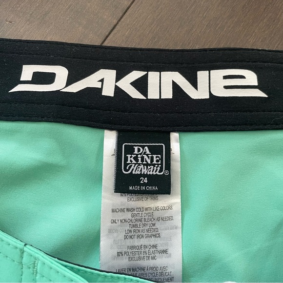 Dakine shorty board short - Picture 2 of 4